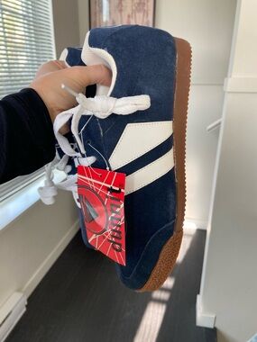 Dunnit Men’s Navy Suede Lace-Up Sneakers